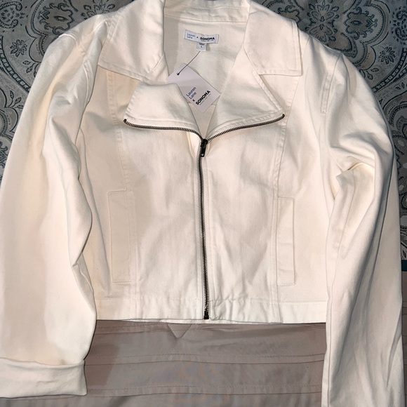 NWT very cute cropped denim jean jacket - Picture 3 of 5